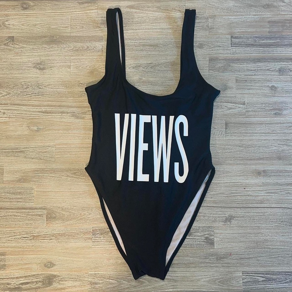 VIEWS One piece